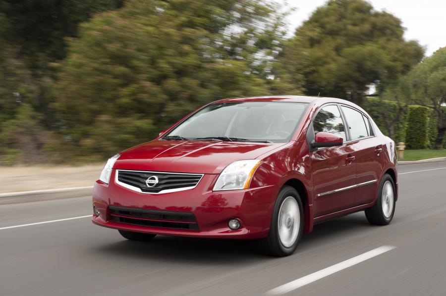  Nissan Sentra 2010 года  (фото 63 из 68)